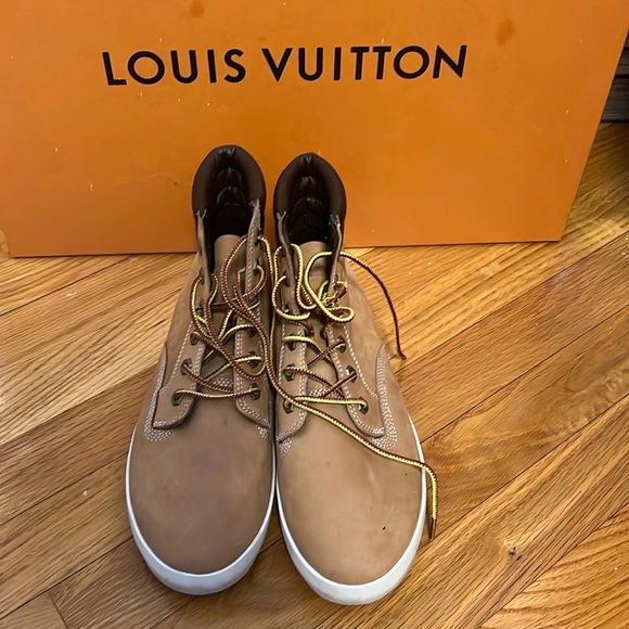 Only worn a few times~ Timberland boots - Picture 1 of 5